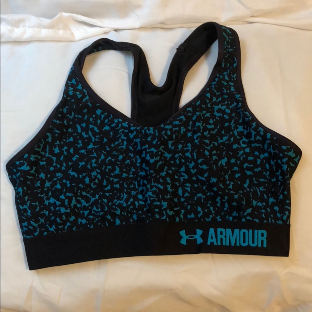 Under Armour sports bra size M